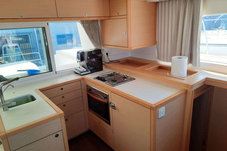 Charter Yacht PASHÀ - Lagoon 450 - 4 Cabins - Sicily - Naples - Italy - West Mediterranean