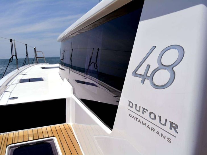 SONIA - Dufour 48,side walkway SONIA - Dufour 48,side walkway