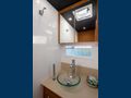 SONIA - Dufour 48,master cabin bathroom