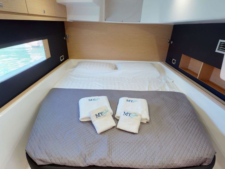 VITTORIA Dufour 48 - master cabin VITTORIA Dufour 48 - master cabin