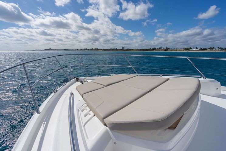 Charter Yacht GLEDE - Princess UK 65 - 4 Cabins - New York - New England - Northeast USA - Florida East Coast - Southeast USA - Bahamas