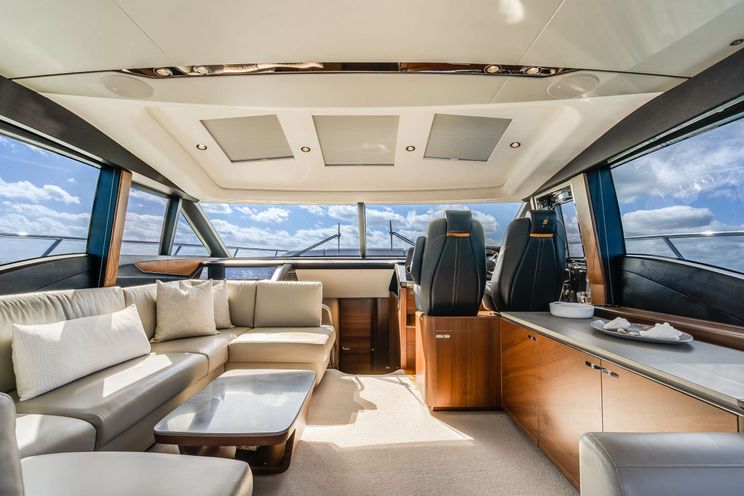 Charter Yacht GLEDE - Princess UK 65 - 4 Cabins - New York - New England - Northeast USA - Florida East Coast - Southeast USA - Bahamas