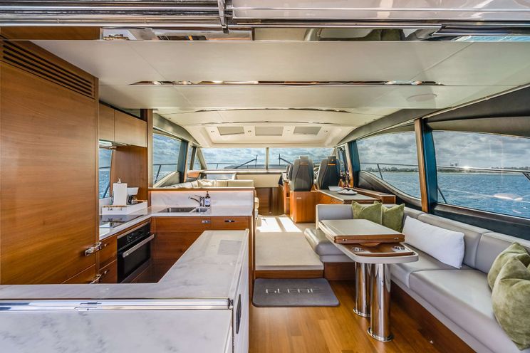 Charter Yacht GLEDE - Princess UK 65 - 4 Cabins - New York - New England - Northeast USA - Florida East Coast - Southeast USA - Bahamas