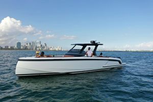 SMART - Vanquish 40 - 1 Cabin - Miami - Florida East Coast - Southeast USA SMART - Vanquish 40 - 1 Cabin - Miami - Florida East Coast - Southeast USA