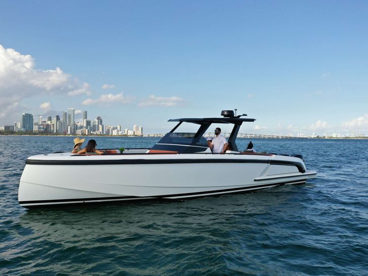 SMART - Vanquish 40 ft,main profile SMART - Vanquish 40 ft,main profile