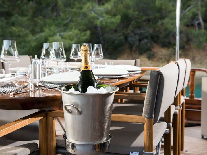 SERENAD A Custom Build 75 Gulet - alfresco dining set up SERENAD A Custom Build 75 Gulet - alfresco dining set up
