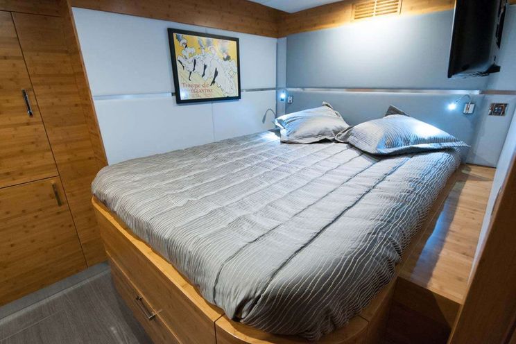 Charter Yacht SKYLARK - Sunreef 70 Power - 4 Cabins - Athens - Mykonos - Paros - Cyclades - Aegean - Greece