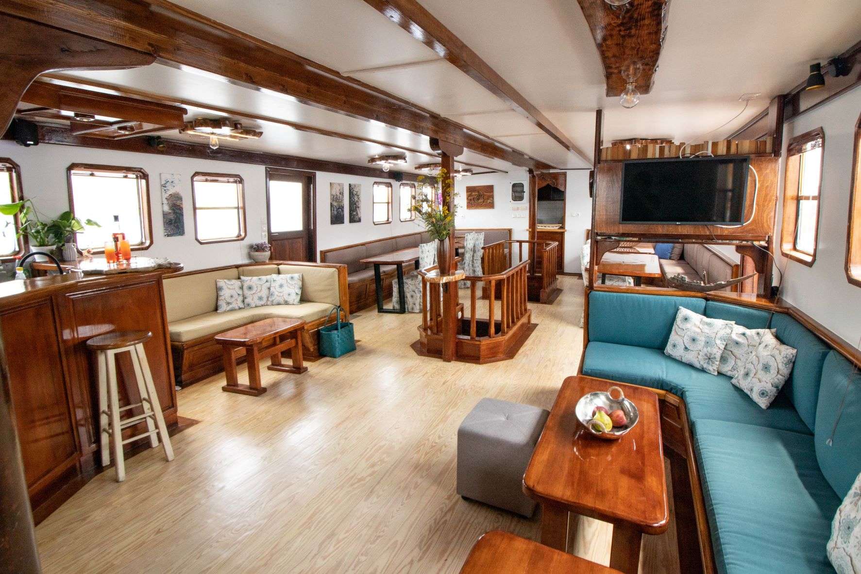 Charter Yacht AEGEOTISSA II- 12 Cabins - Greece