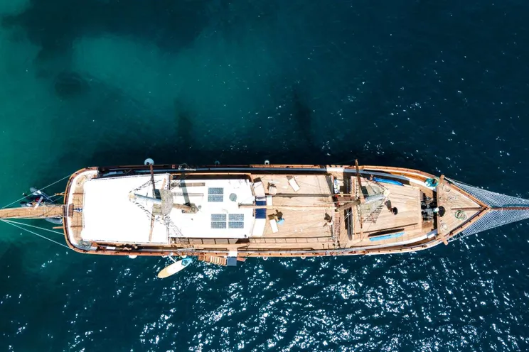 Charter Yacht AEGEOTISSA II- 12 Cabins - Greece