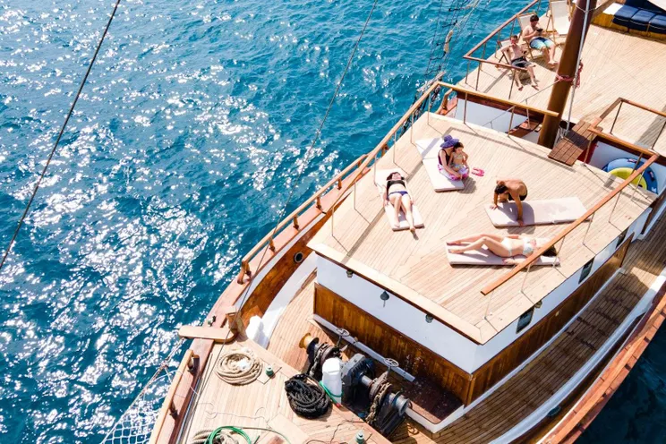 Charter Yacht AEGEOTISSA II- 12 Cabins - Greece