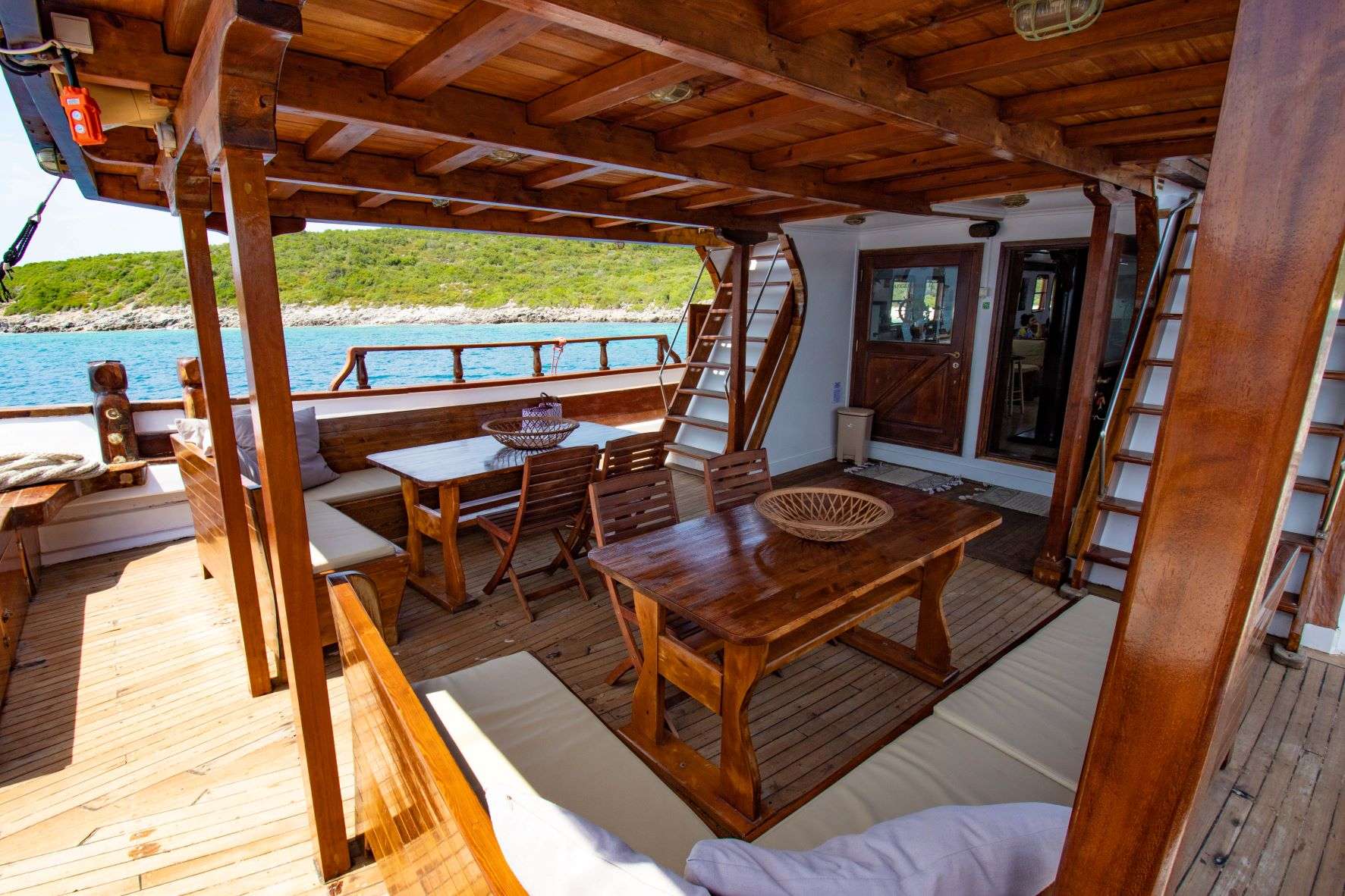 Charter Yacht AEGEOTISSA II- 12 Cabins - Greece