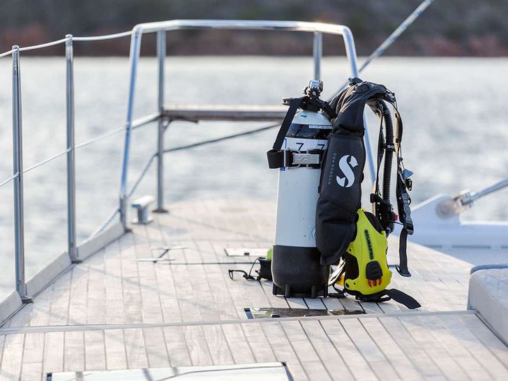ADEA Sunreef 60 Luxury Catamaran Scuba Gear ADEA Sunreef 60 Luxury Catamaran Scuba Gear