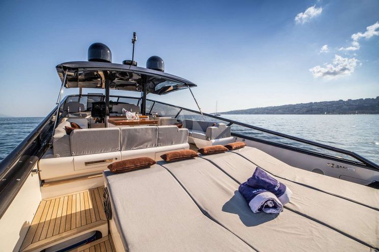 Charter Yacht BLUE MAMBA - Itama 23.5 Meter - 3 Cabins - Naples and Amalfi Coast