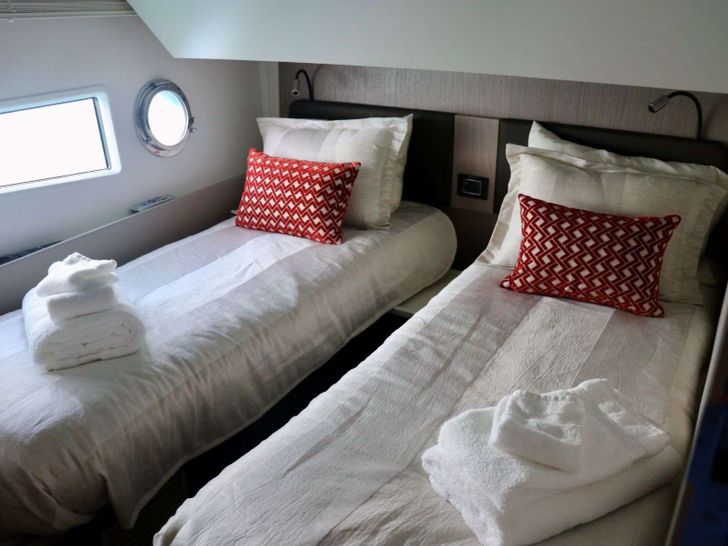 LIQUID ASSET - Azimut 66,twin cabin LIQUID ASSET - Azimut 66,twin cabin