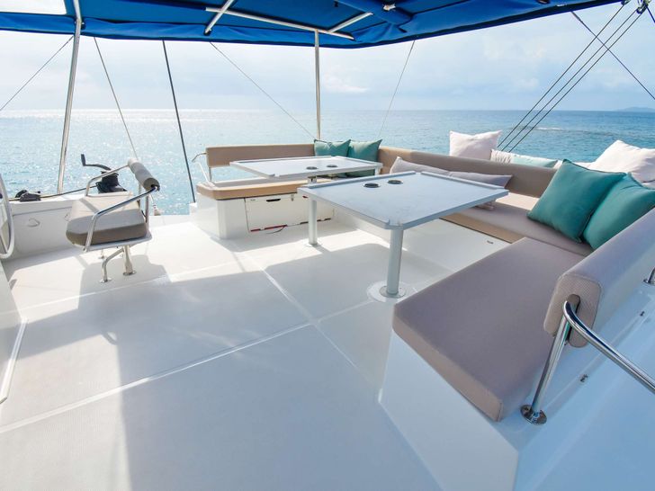 NAE KAE - Flybridge NAE KAE - Flybridge