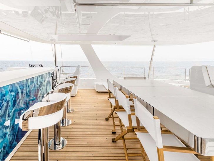 OHANA Sunreef 80 - flybridge OHANA Sunreef 80 - flybridge
