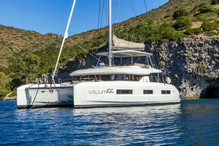 Charter Yacht VALIUM 55 - Lagoon 55 - 5 Cabins - Athens - Mykonos - Paros - Cyclades - Greece