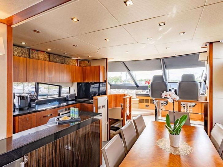 BORN TO RUN - Dining and Galley BORN TO RUN - Dining and Galley