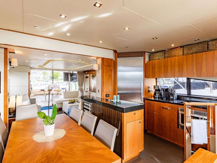 BORN TO RUN - Dining and Galley BORN TO RUN - Dining and Galley