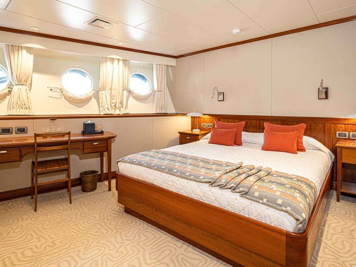 ASTERIA - Guest Stateroom