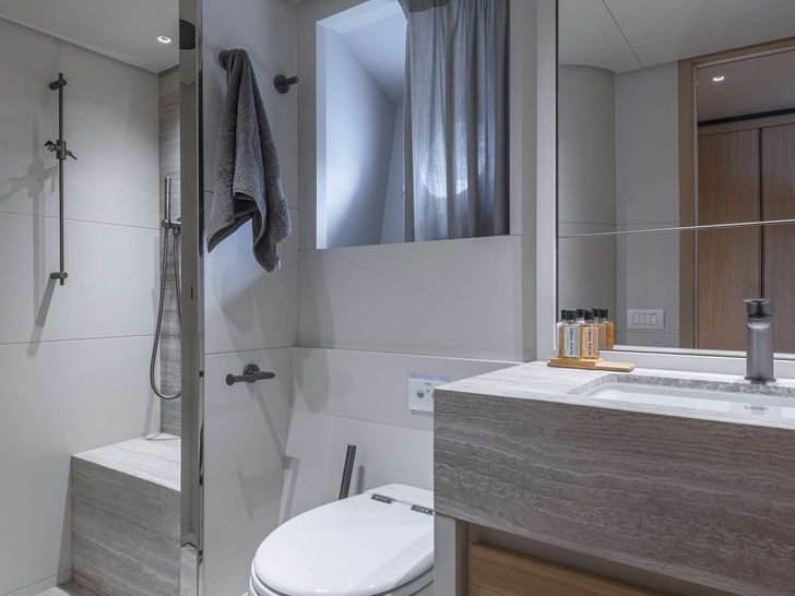 FATSA SD96 San Lorenzo Motor Yacht Twin Cabin Bathroom FATSA SD96 San Lorenzo Motor Yacht Twin Cabin Bathroom