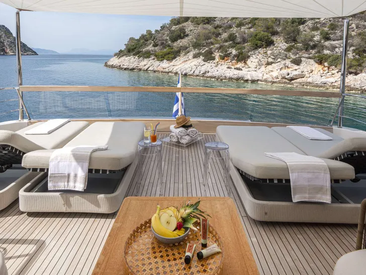 FATSA Sanlorenzo SD96 - sundeck sun loungers FATSA Sanlorenzo SD96 - sundeck sun loungers