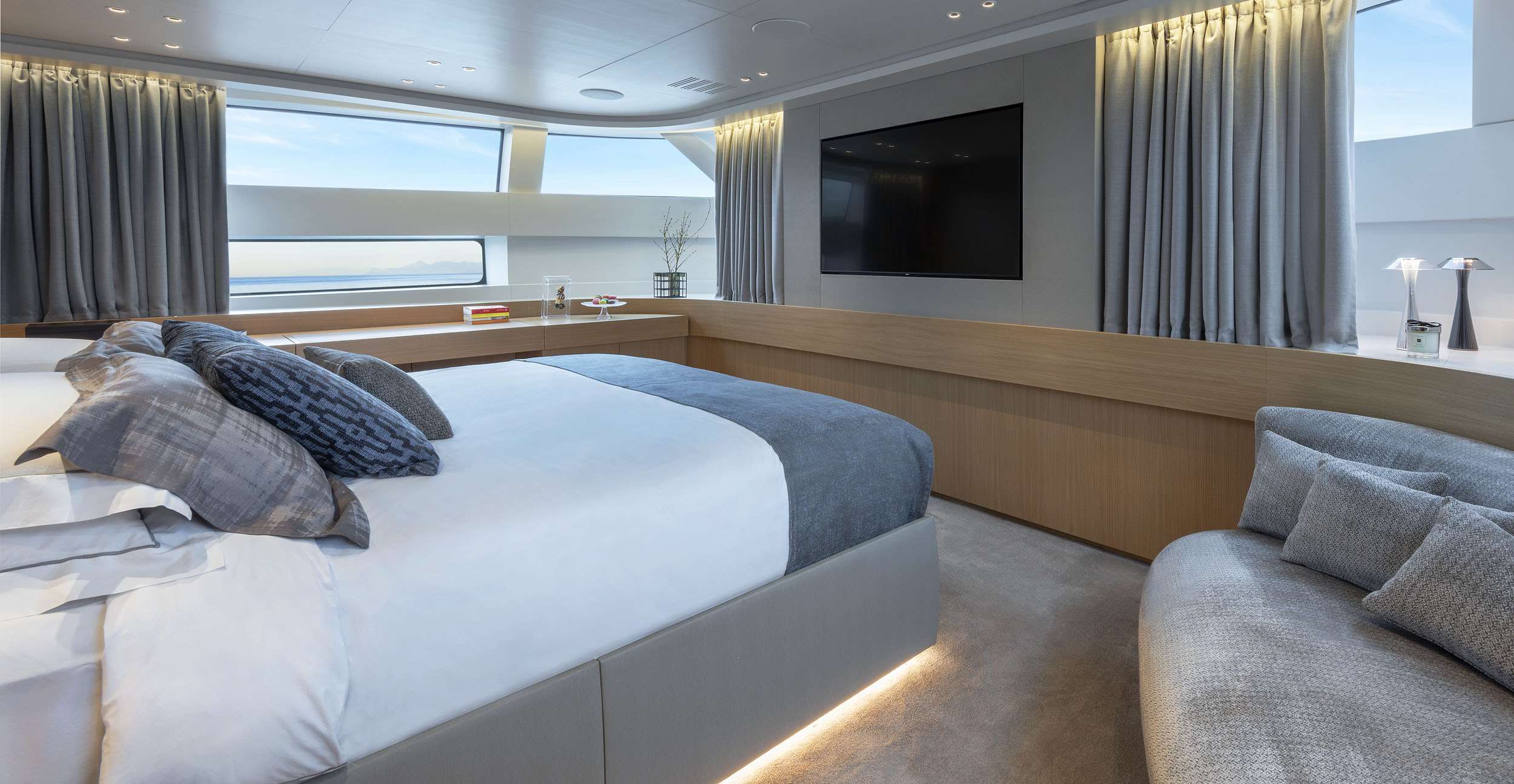 FATSA Sanlorenzo SD96 - master cabin