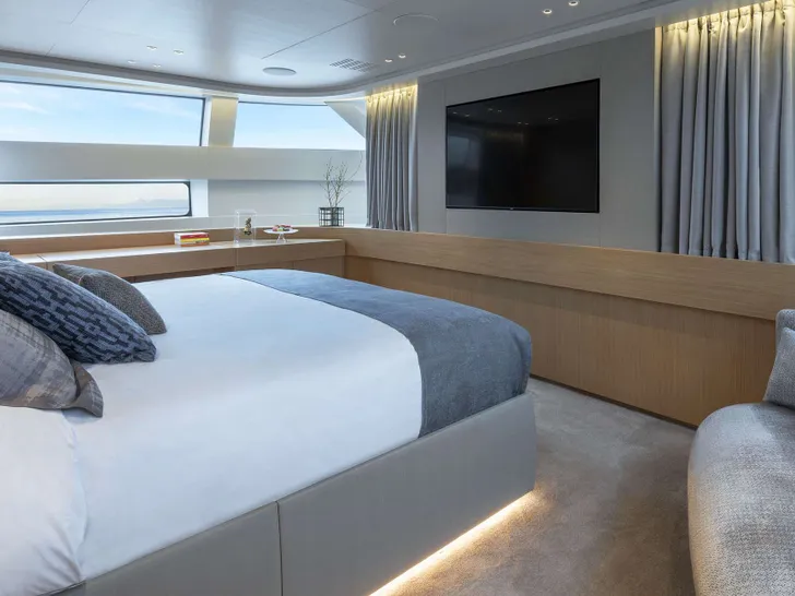 FATSA Sanlorenzo SD96 - master cabin FATSA Sanlorenzo SD96 - master cabin