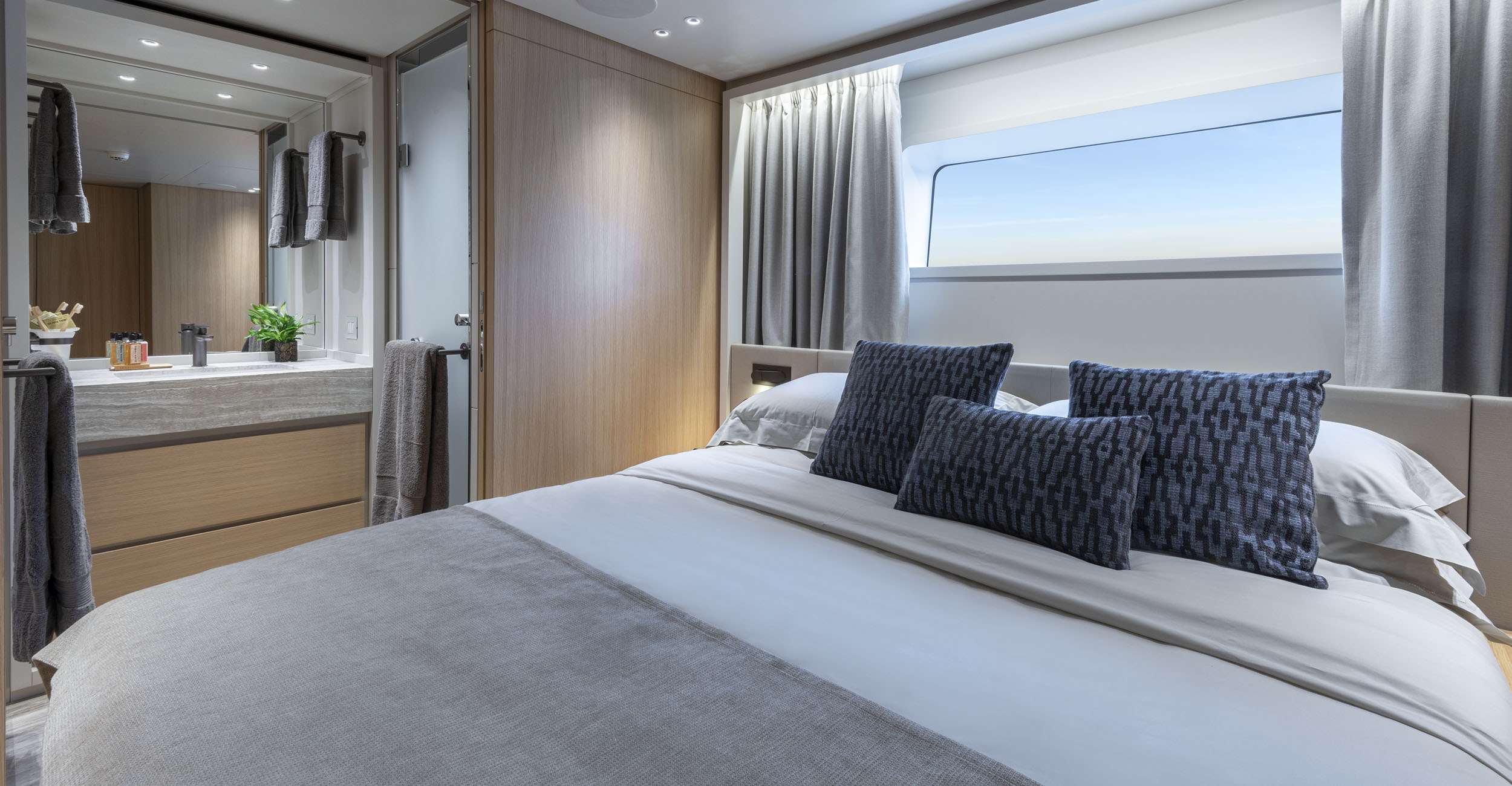 FATSA Sanlorenzo SD96 - VIP cabin 1