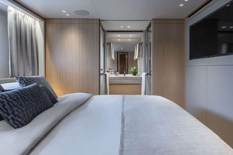 Charter Yacht FATSA - Sanlorenzo SD96 - 5 Cabins - Athens - Mykonos - Paros