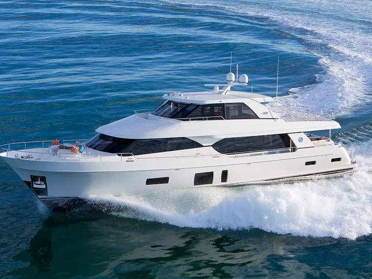 ZEPHYR Ocean Alexander 100 Crewed Motor Yacht