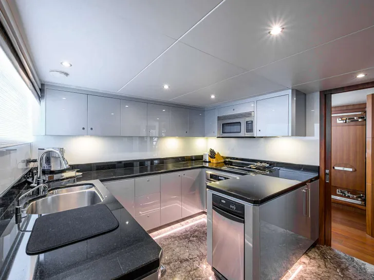 ZEPHYR Ocean Alexander 100 Crewed Motor Yacht Galley ZEPHYR Ocean Alexander 100 Crewed Motor Yacht Galley