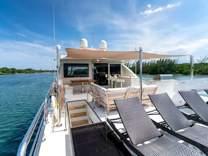 ZEPHYR Ocean Alexander 100 Crewed Motor Yacht Sunbathing Area ZEPHYR Ocean Alexander 100 Crewed Motor Yacht Sunbathing Area