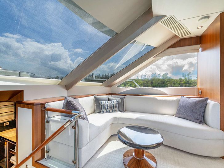ZEPHYR Ocean Alexander 100 Crewed Motor Yacht Seating Area ZEPHYR Ocean Alexander 100 Crewed Motor Yacht Seating Area