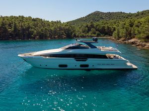 DAMARI - Ferretti 960 - 5 Cabins - Cannes - St Tropez - Nice - Antibes - Monaco - French Riviera DAMARI - Ferretti 960 - 5 Cabins - Cannes - St Tropez - Nice - Antibes - Monaco - French Riviera
