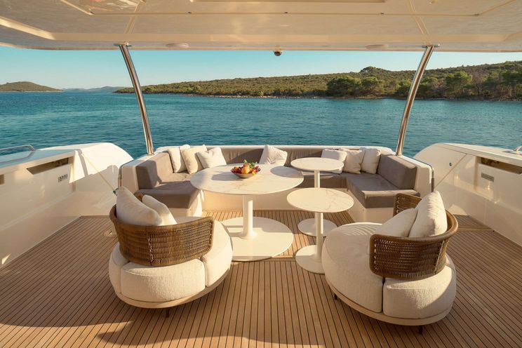 Charter Yacht DAMARI - Ferretti 960 - 5 Cabins - Cannes - St Tropez - Nice - Antibes - Monaco - French Riviera