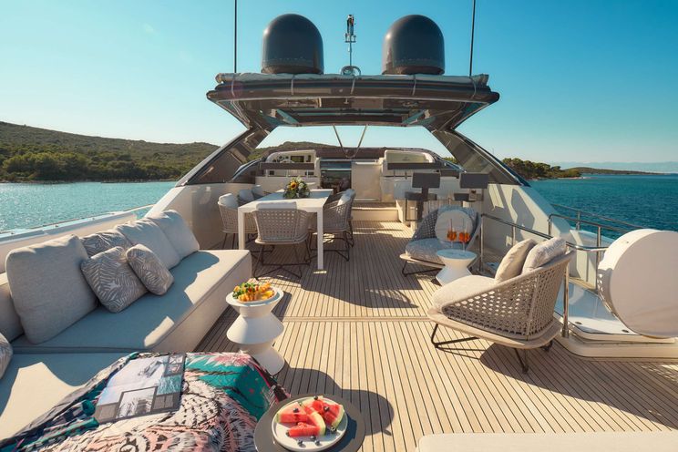 Charter Yacht DAMARI - Ferretti 960 - 5 Cabins - Cannes - St Tropez - Nice - Antibes - Monaco - French Riviera
