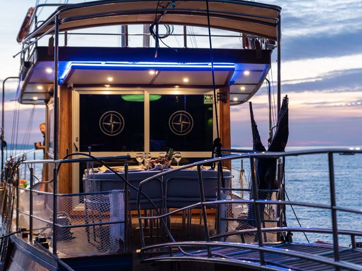 TREBENNA Custom Sailing Yacht 23m - aft deck TREBENNA Custom Sailing Yacht 23m - aft deck