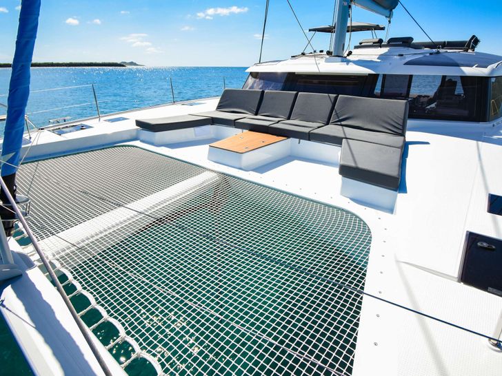 G3 Fountain Pajot Aura 51 - foredeck trampolines G3 Fountain Pajot Aura 51 - foredeck trampolines