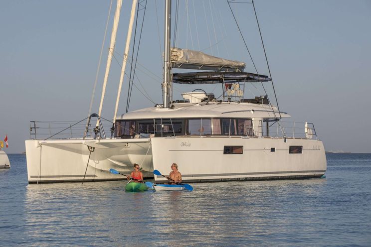 Charter Yacht WHISPERS II - Lagoon 560 - 4 Cabins - Nassau - Exumas - Bahamas