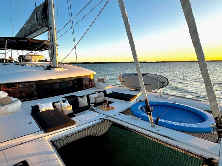 WHISPERS II Lagoon 560 - Foredeck WHISPERS II Lagoon 560 - Foredeck