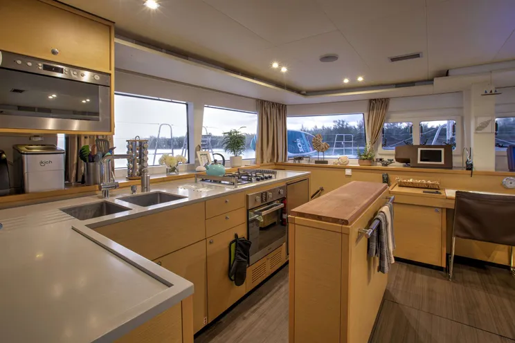 Charter Yacht WHISPERS II - Lagoon 560 - 4 Cabins - Nassau - Exumas - Bahamas