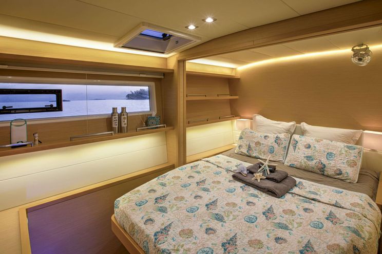 Charter Yacht WHISPERS II - Lagoon 560 - 4 Cabins - Nassau - Exumas - Bahamas