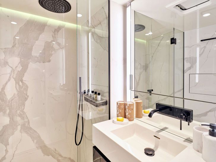 ABOVE&BEYOND Sunreef 80 - VIP cabin bathroom ABOVE&BEYOND Sunreef 80 - VIP cabin bathroom