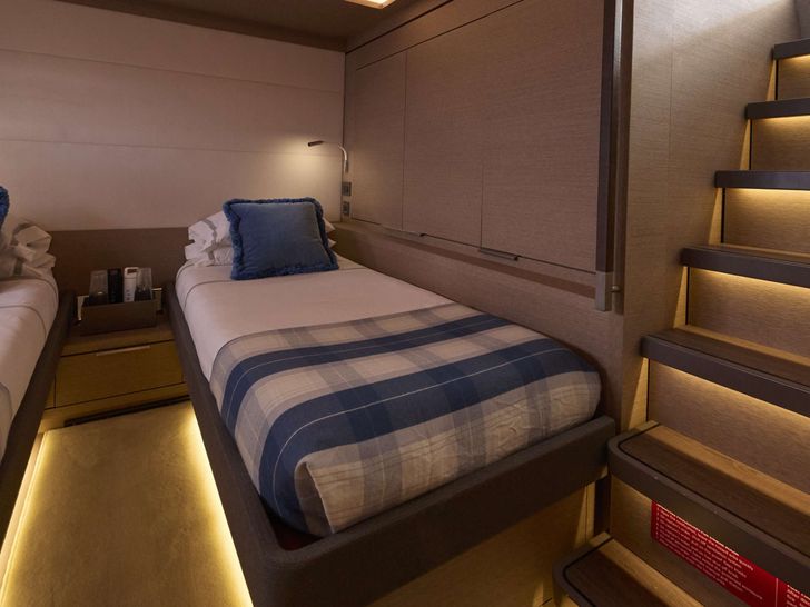 LA GATTA Lagoon Seventy 7 - twin cabin bed LA GATTA Lagoon Seventy 7 - twin cabin bed