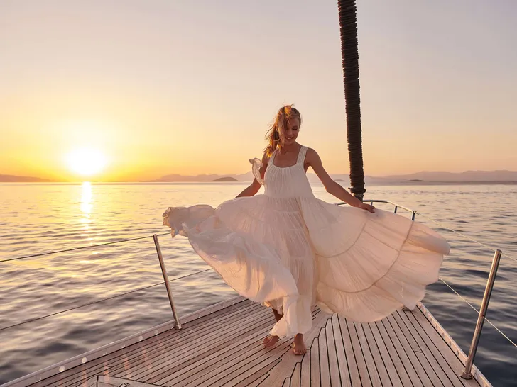 AIZU Trehard 99 - under the sail AIZU Trehard 99 - under the sail