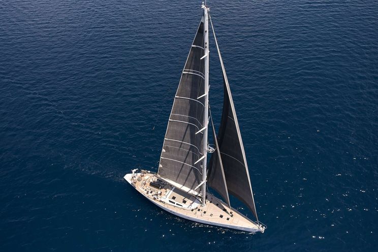 Charter Yacht AIZU - Trehard 99 ft - 4 Cabins - Athens - Santorini - Cyclades