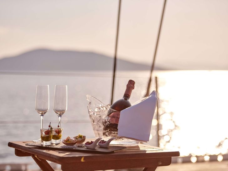 AIZU Trehard 99 - wine party AIZU Trehard 99 - wine party