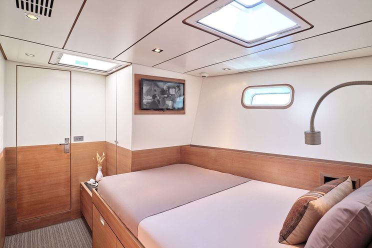 Charter Yacht AIZU - Trehard 99 - 4 Cabins - Athens - Mykonos - Paros - Cyclades - Greece