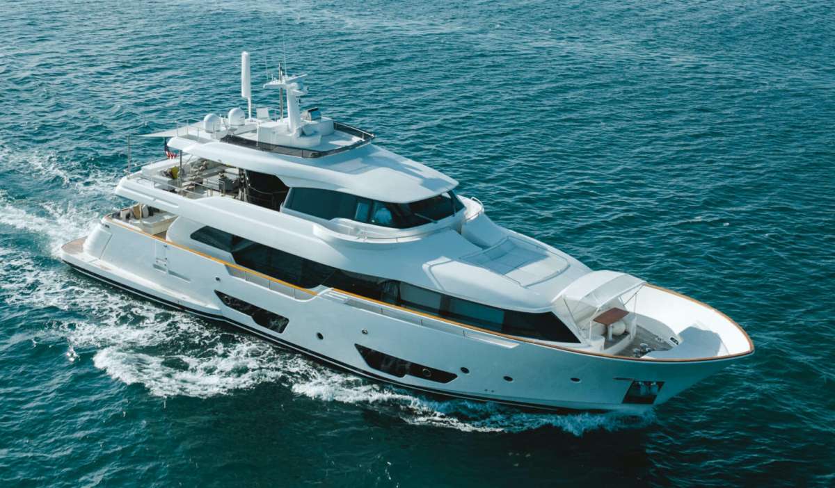 Charter Yacht BONUS ROUND - Ferretti Custom Line Navetta 28 - 5 Cabins - Nassau - Exumas - Bahamas
